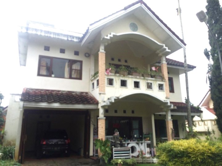 阿哥落库苏马巴图玛琅别墅酒店(Villa Agro Kusuma Batu Malang)
