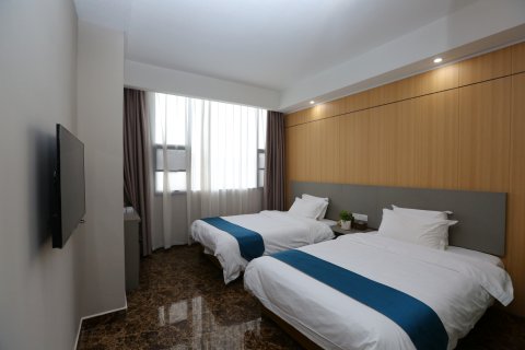 橙子酒店(赣州信丰火车站店)