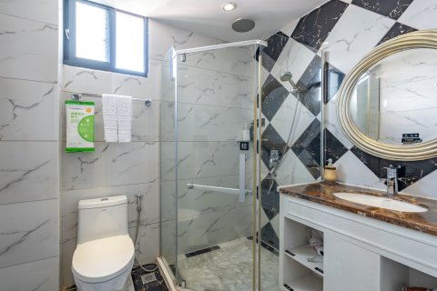 丽水格林罗曼风情酒店(高铁站店)