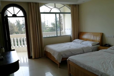 东兴环岛假日酒店