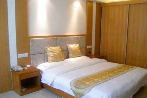 山阳漫川关大酒店