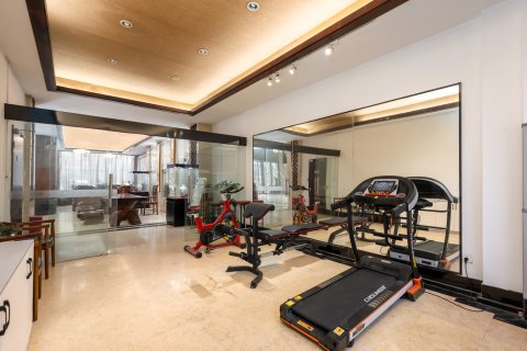 南洋铂斯酒店(东莞东城万达广场店)