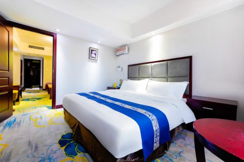 若尔盖凯德丰大酒店