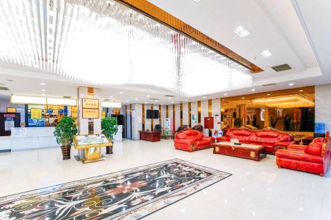 若尔盖凯德丰大酒店