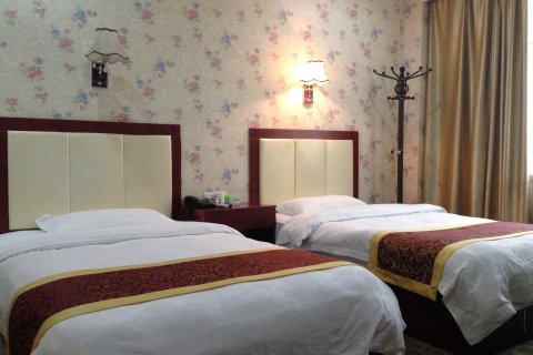 利川泰吉商务宾馆