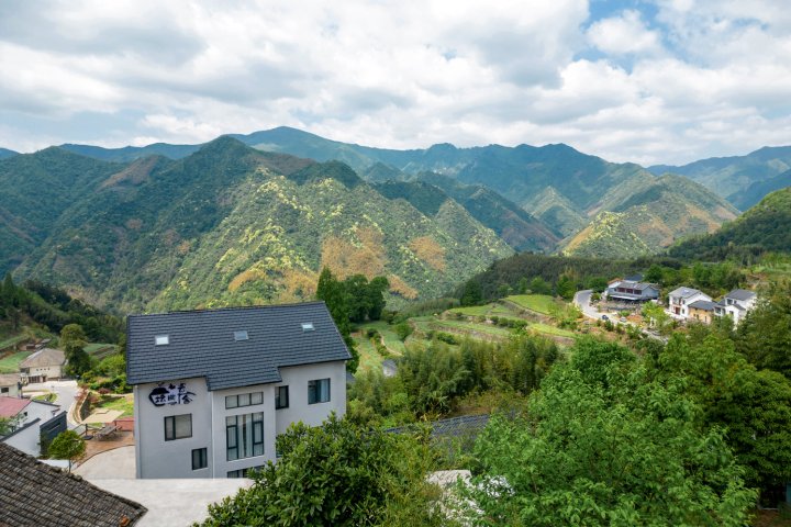 坛曲云舍民宿(杭州指南村店)