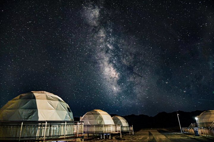 海西大柴旦北纬37°星空营地