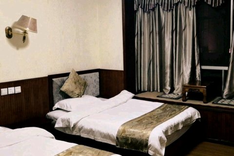 安岳柚花香商务宾馆