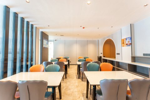 速8优选酒店(盘锦汇美家饰广场店)