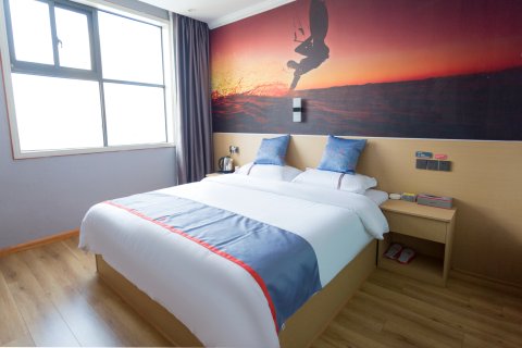 骏怡连锁(黄石阳新光谷广场店)