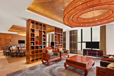 三亚中心皇冠假日酒店