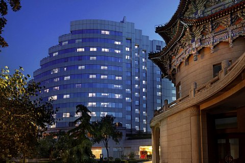 西安索菲特人民大厦(钟鼓楼五路口地铁站店)