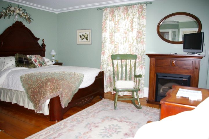 皇家庄园住宿加早餐酒店(Royal Manor Bed & Breakfast)