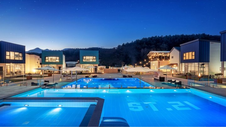 加平Saint 21泳池别墅(Gapyeong Saint 21 Pool Villa)