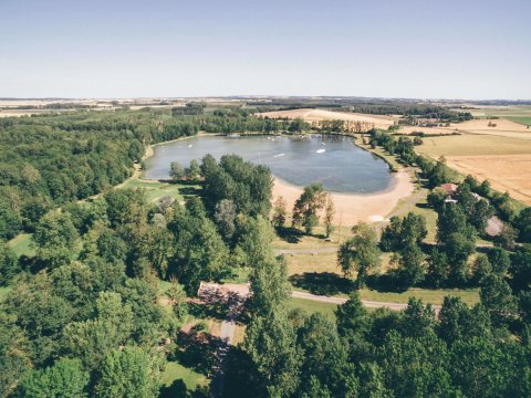 法国之地度假屋 - 蒙孔图尔活动公园(Terres de France - Moncontour Active Park)