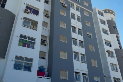 在突尼斯出租富裕装饰的F4公寓(Rent Apartment F4 Richly Furnished in Tunis)