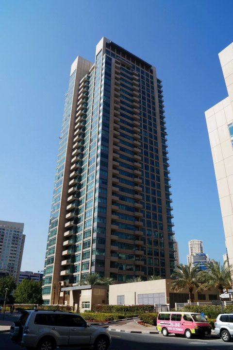 Apartment in Dubai Marina with Amazing Views!