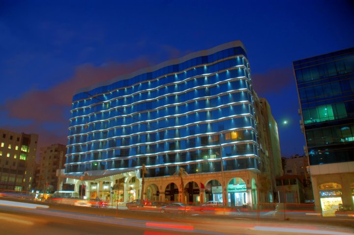 法纳尔宫殿酒店(Al-Fanar Palace Hotel)