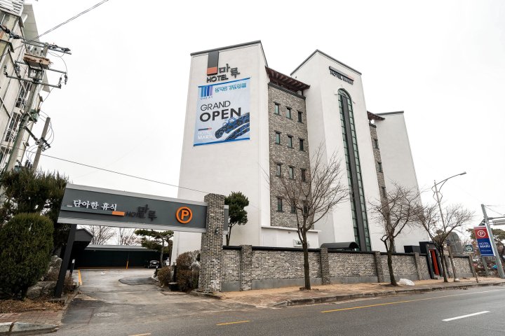 Yeoju Hotel Maru