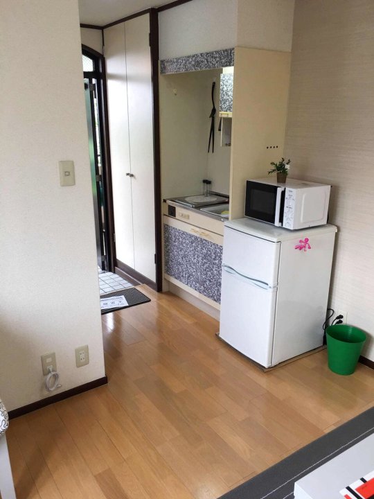 Cozy Two Guests Apartment in Takahata Close to Shops, Temple and Station