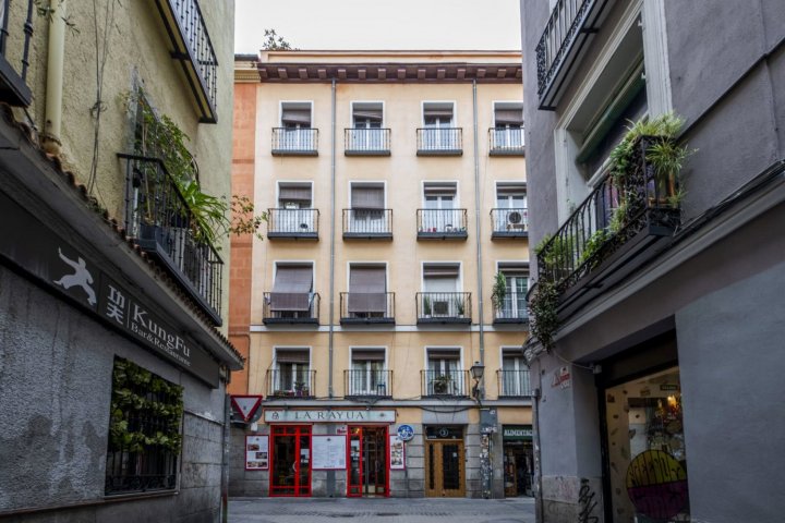 Luna - Malasana in Madrid