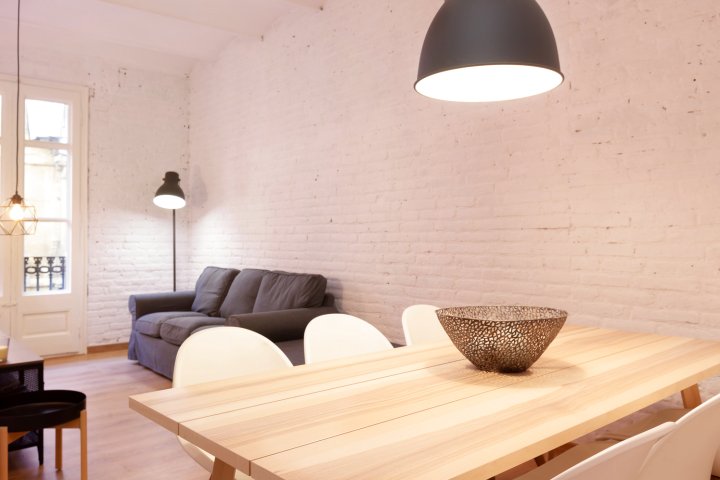 New 2-Bedroom Apartment in Barceloneta