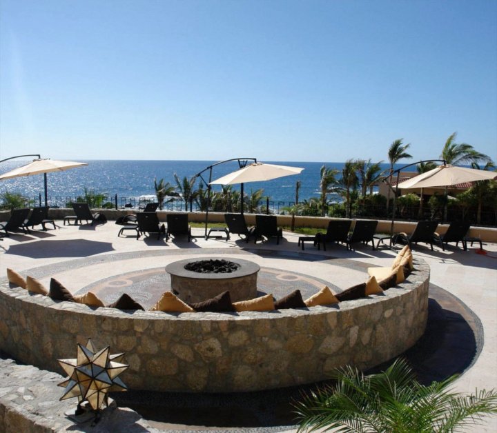 卡波圣卢卡斯品质 2 居家庭套房酒店(Great 2Br Family Suite in Cabo San Lucas)