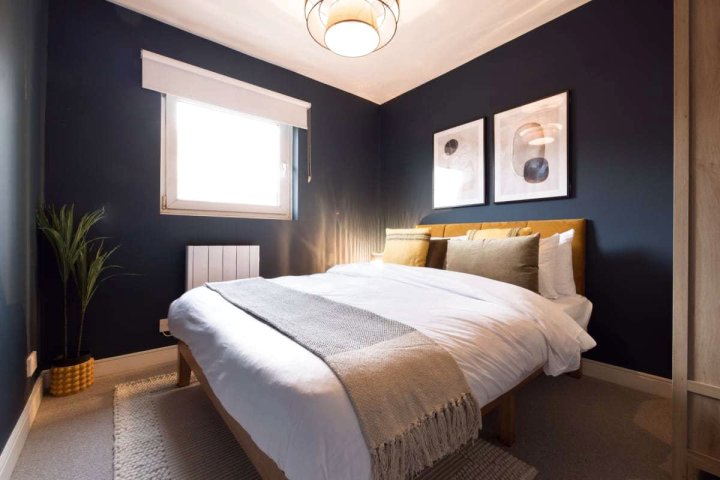 The Highgate Hideaway - Modern Stylish 2Bdr Flat