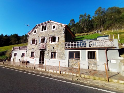 Casa de Aldea - Mirador del Navia