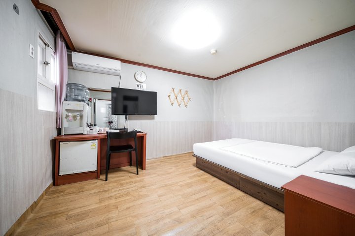 Dongdaemun Culture and History Park Station Daeyangjang Motel