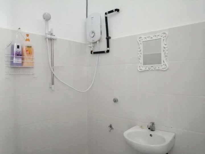 Standard Double Room with A/C in Kuching