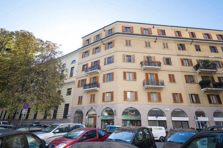 Mentana in Milano with 1 Bedrooms and 1 Bathrooms