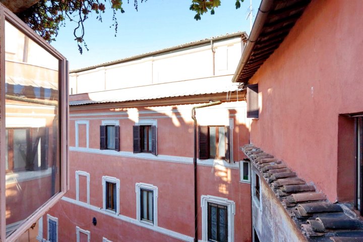 Gesu Rome in Rome with 1 Bedrooms and 1 Bathrooms