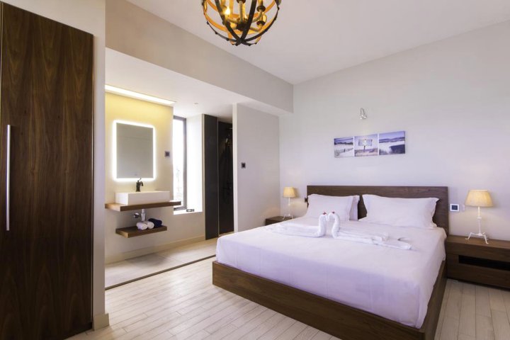 Lovely Double Bedroom for 2 People ★ - Azure Beach Boutique Hotel