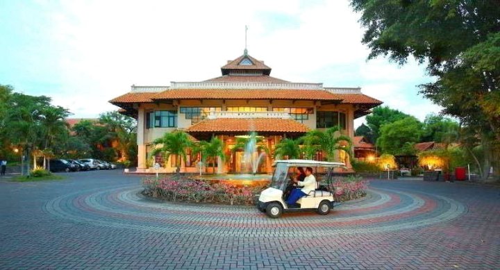 泗水赤道酒店(Hotel Equator Surabaya)