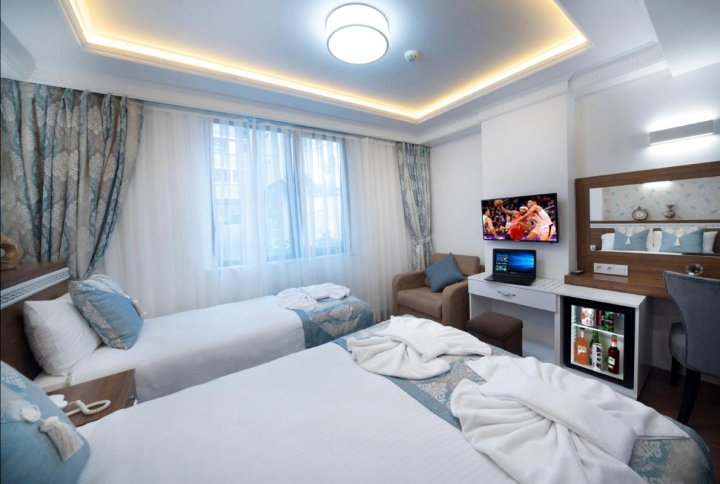 Lika Hotel - Beautiful Standard Double or Twin Room in Center Istanbul