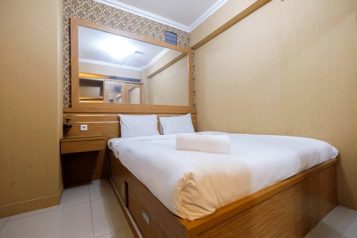 舒适的2卧室公寓在绿色巴拉木卡城(Cozy Stay 2Br @ Green Pramuka Apartment)