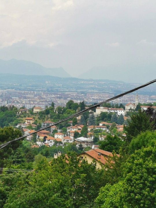 Appartamento in Casa Collinare Panoramica