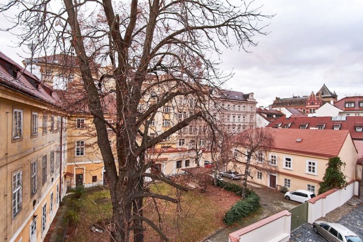 查尔斯桥皇家出租公寓(Charles Bridge Royal Apartment)