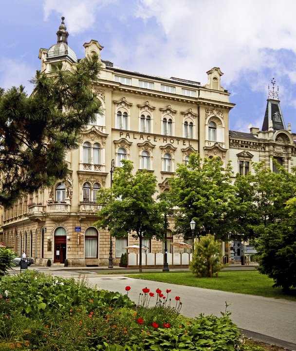 萨格勒布宫殿酒店(Palace Hotel Zagreb)
