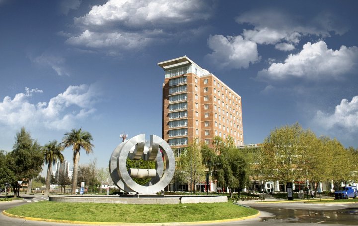 圣地亚哥商务城丽笙酒店(Radisson Ciudad Empresarial Santiago)
