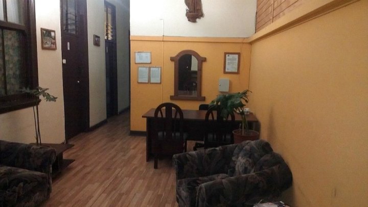 卡索娜青年旅舍(Hostal La Casona - Hostel)