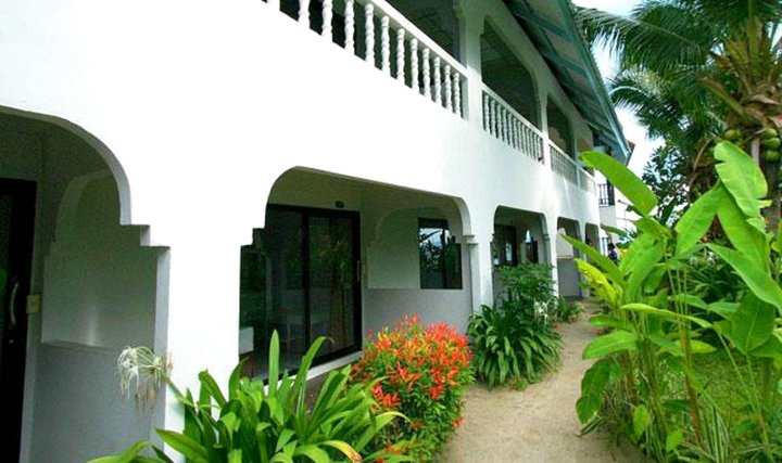亚洲蓝 - 海滩青年旅舍 Hacienda - 豪华双人房或双床房附海景(Asia Blue - Beach Hostel Hacienda - Deluxe Double or Twin Room with Sea View)
