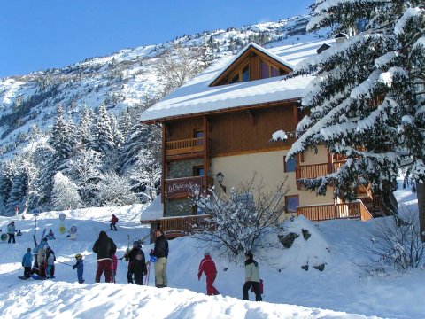 耐格斯奥斯恩奥桑小木屋(Chalet des Neiges Oz en Oisans)