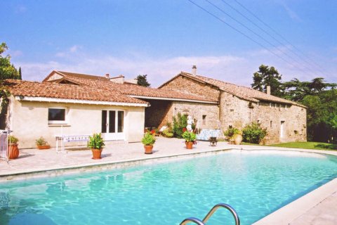 Cosy House with Private Pool Near Valence