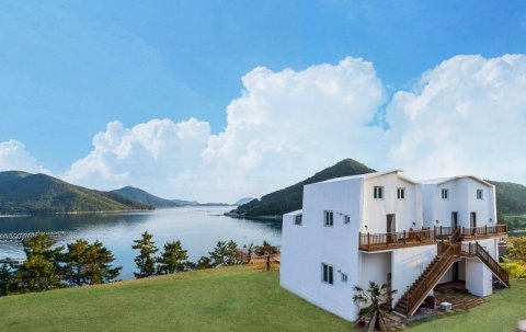 Geoje Dream Travel Pension (Summer Special, Boating Experience)