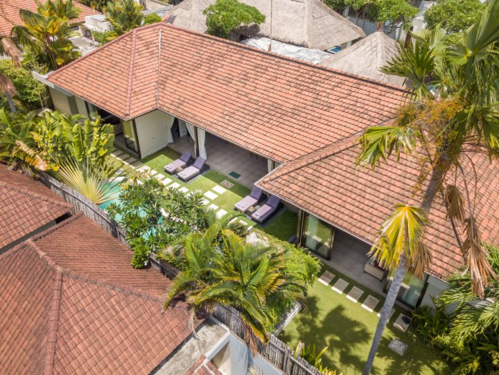 位于北库塔的Villa Alice Dua(Villa Alice Dua in North Kuta)