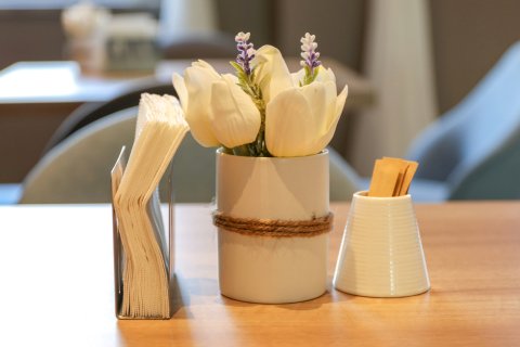 如家酒店neo(东海牛山北路水晶城步行街店)