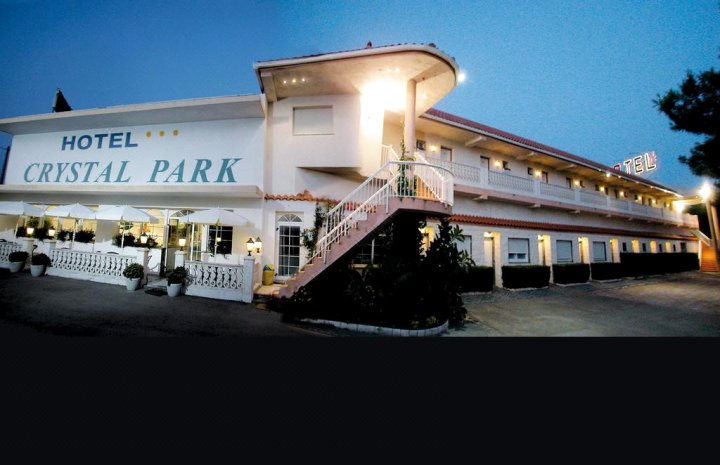 水晶公园酒店(Hotel Crystal Park)