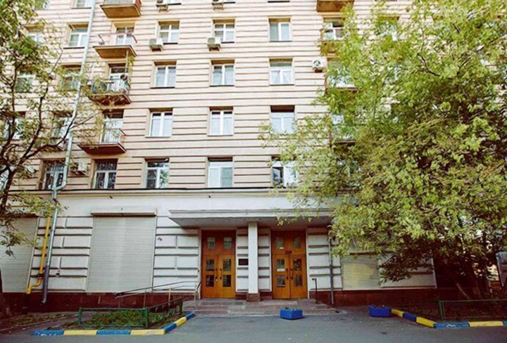卡列特尼莱亚德华丽公寓酒店(Apartlux on Karetnyy Ryad)